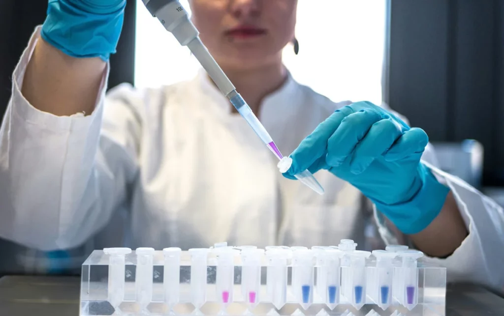 How Can STEM Professionals Get a Green Card Through the EB-2 NIW
